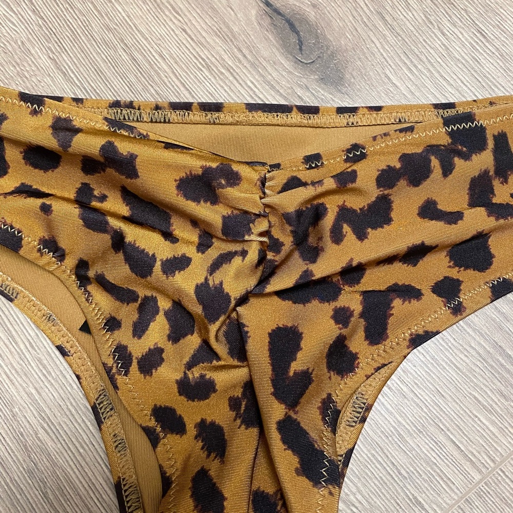 H&M Bikini! - Picture 4 of 10